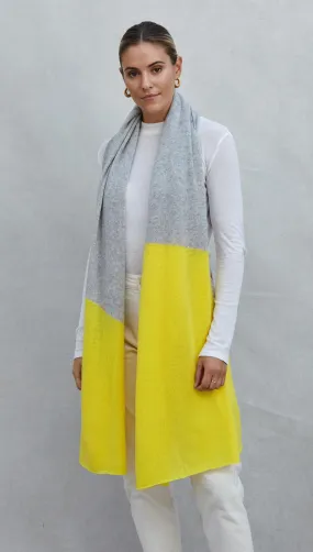 CASHMERE TRAVEL WRAP - LIGHT GREY MELANGE   CANARY