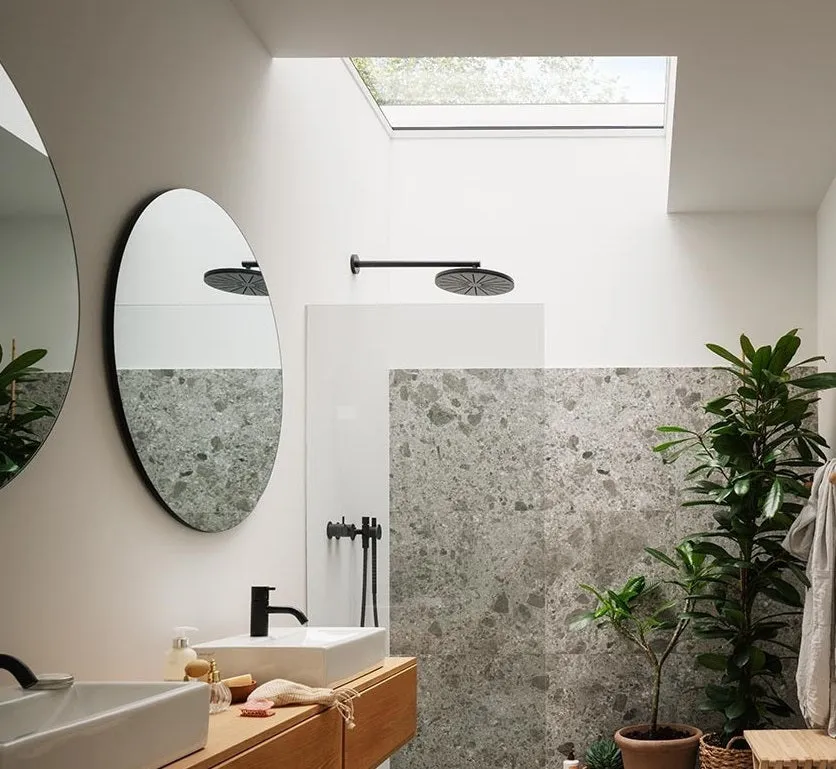 VELUX CVU 080080 1093 INTEGRA® SOLAR Curved Glass Rooflight Package 80 x 80 cm (Including CVU Triple Glazed Base & ISU Curved Glass Top Cover)
